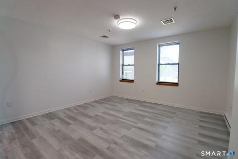209 Bank Street New London CT 06320
