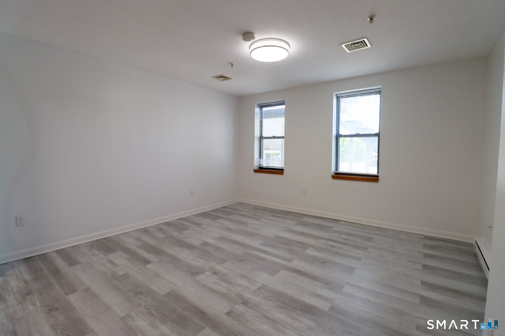209 Bank Street New London CT 06320