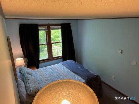 155-B Pennsylvania Avenue East Lyme CT 06357