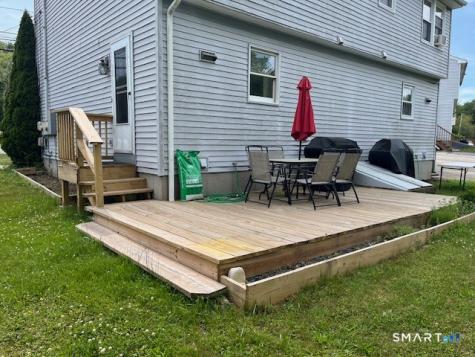 155-B Pennsylvania Avenue East Lyme CT 06357