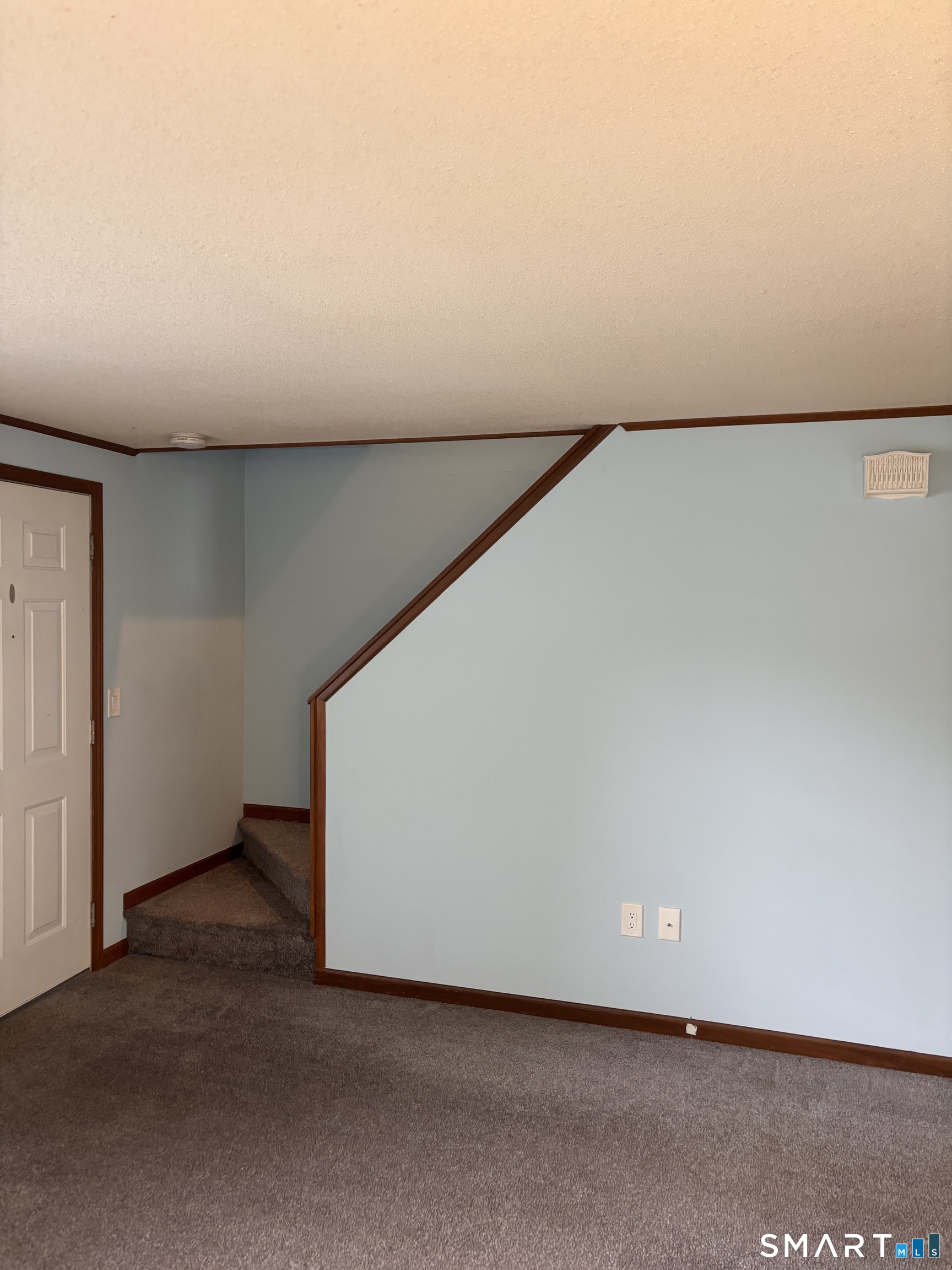 155-B Pennsylvania Avenue East Lyme CT 06357