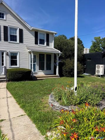 7 Main Street Essex CT 06409