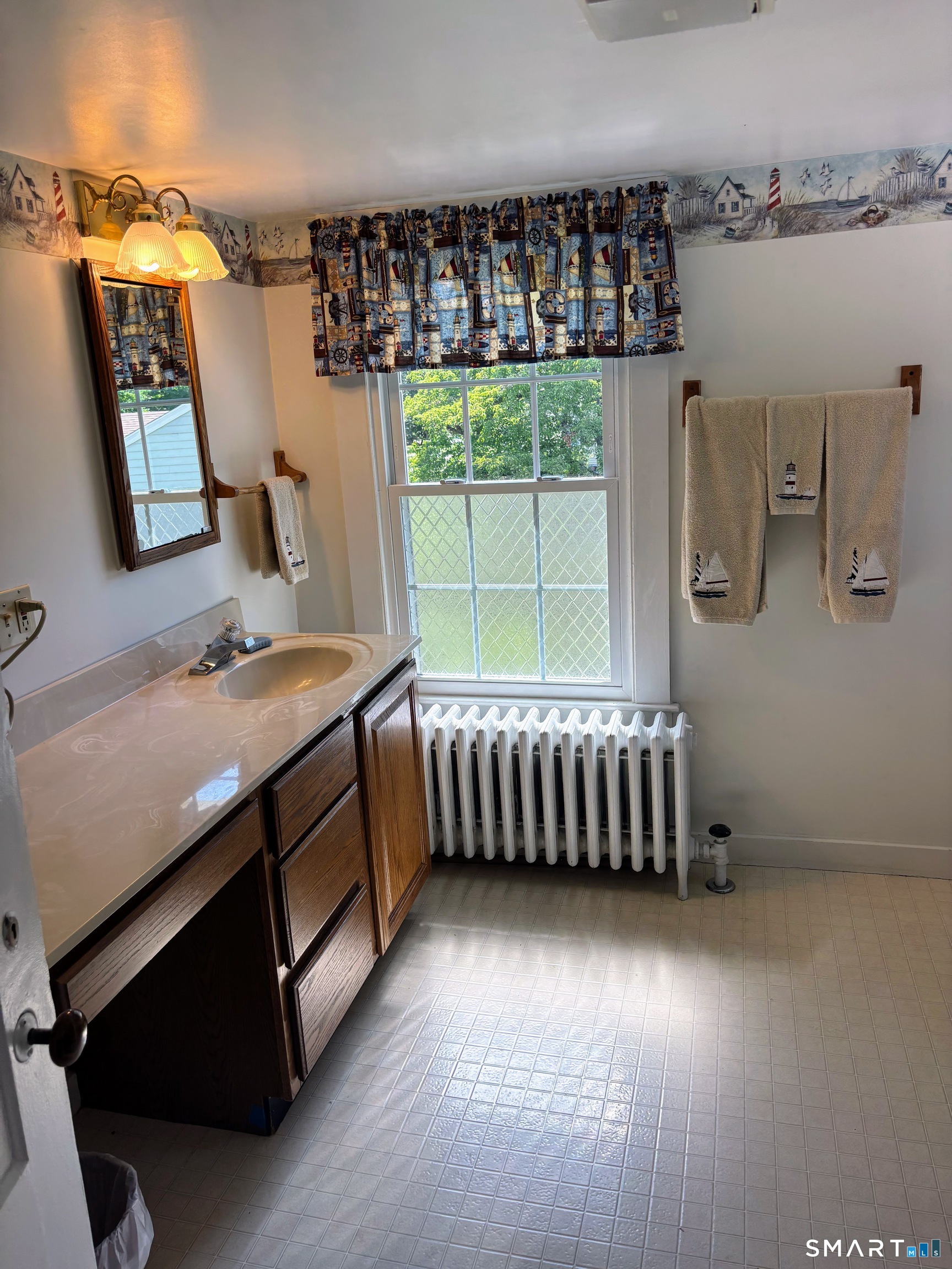 7 Main Street Essex CT 06409