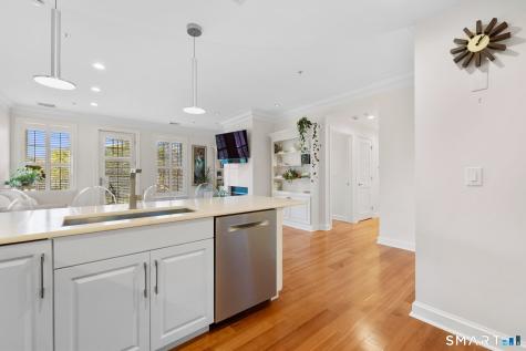 85 Memorial Road West Hartford CT 06107