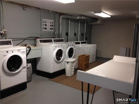 15 Fordyce Court New Milford CT 06776