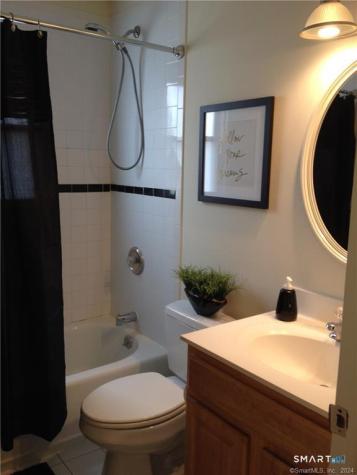 15 Fordyce Court New Milford CT 06776