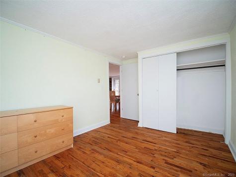 16 Maiden Lane Seymour CT 06483