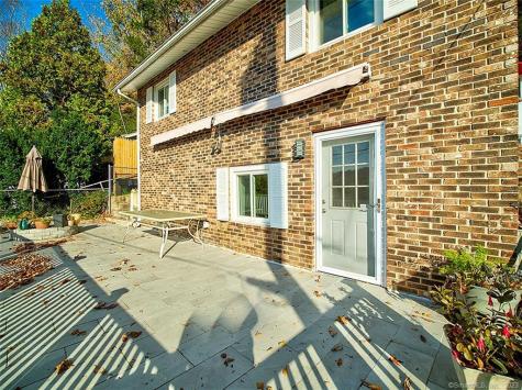 16 Maiden Lane Seymour CT 06483