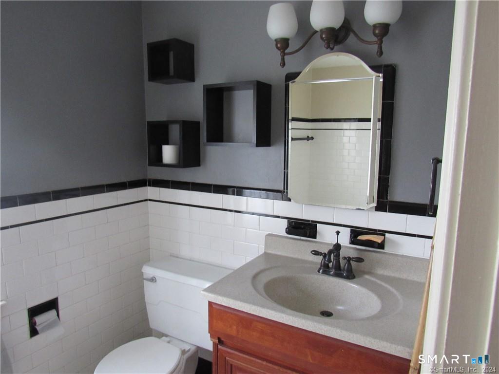 36 Rochford Avenue Hamden CT 06514