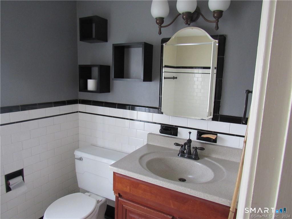 36 Rochford Avenue Hamden CT 06514