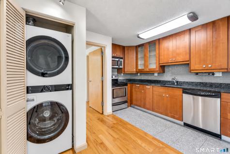 184 Pequot Avenue New London CT 06320