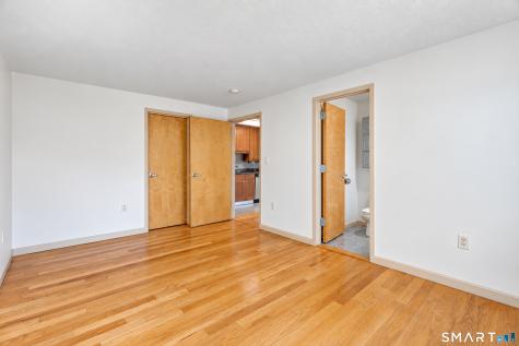 184 Pequot Avenue New London CT 06320