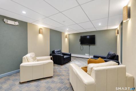 184 Pequot Avenue New London CT 06320