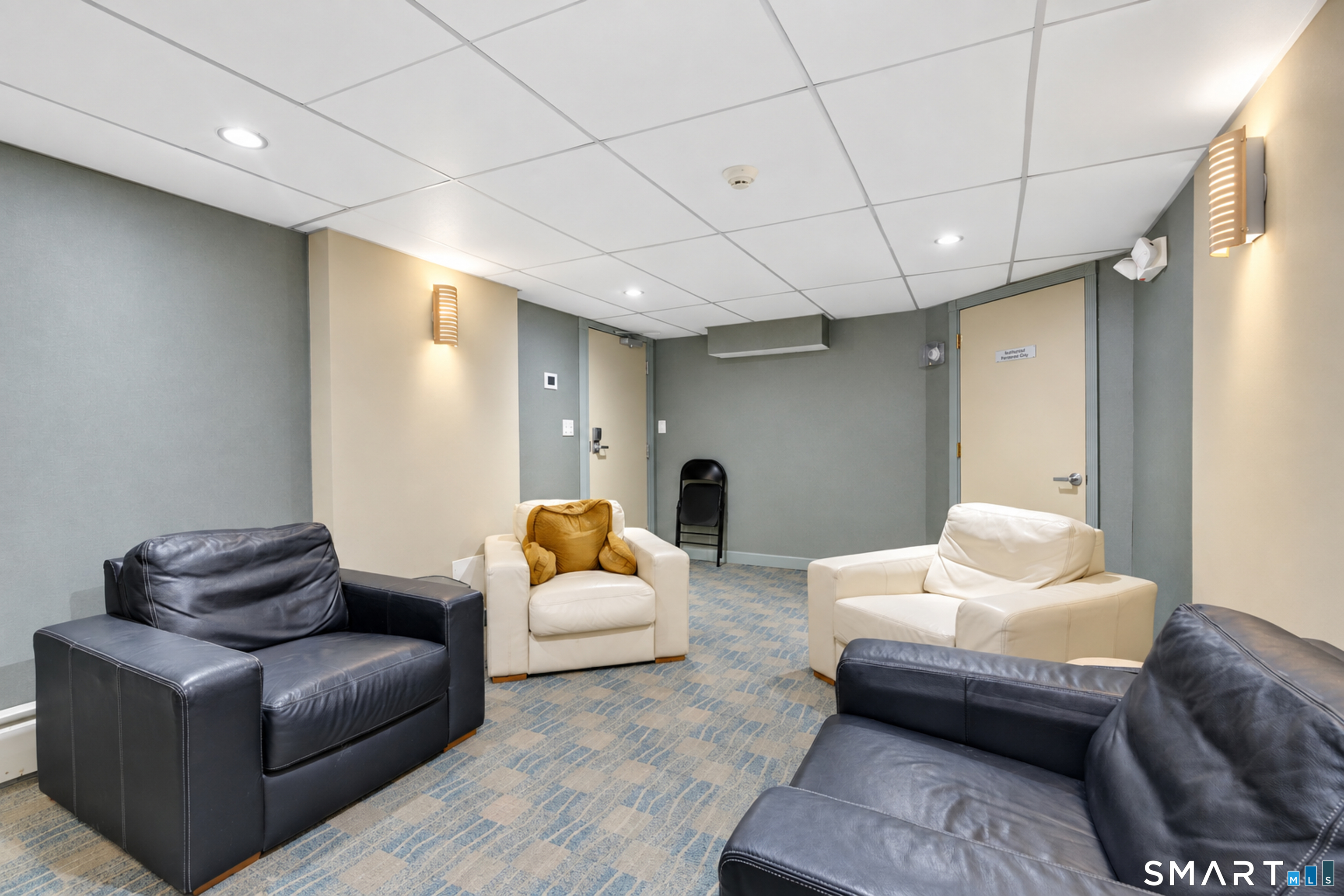 184 Pequot Avenue New London CT 06320