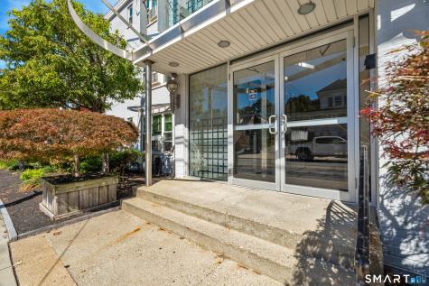184 Pequot Avenue New London CT 06320