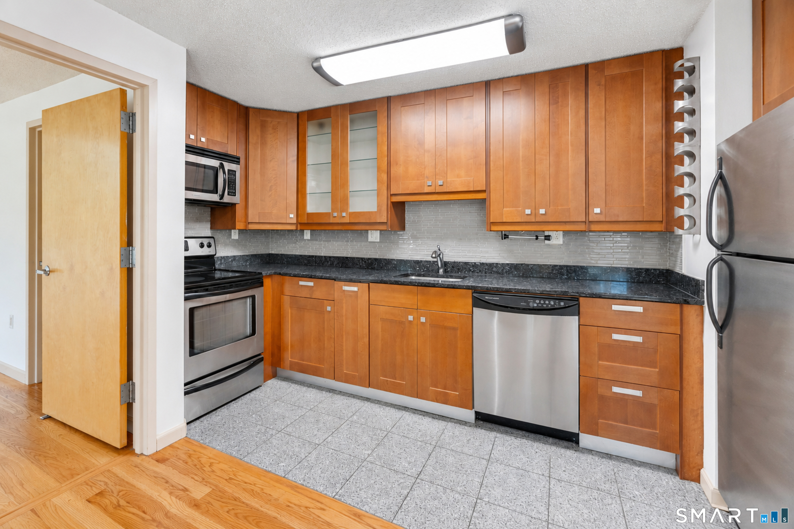 184 Pequot Avenue New London CT 06320