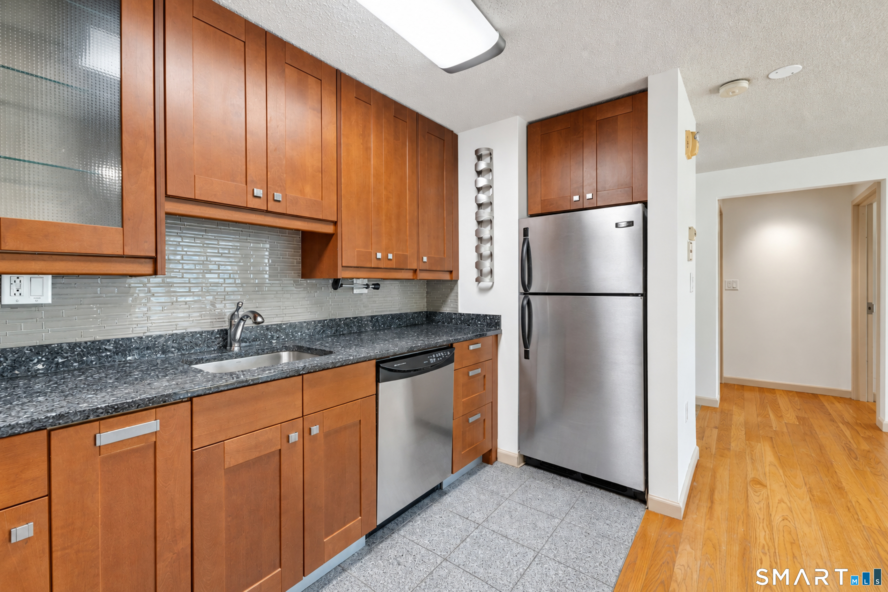 184 Pequot Avenue New London CT 06320
