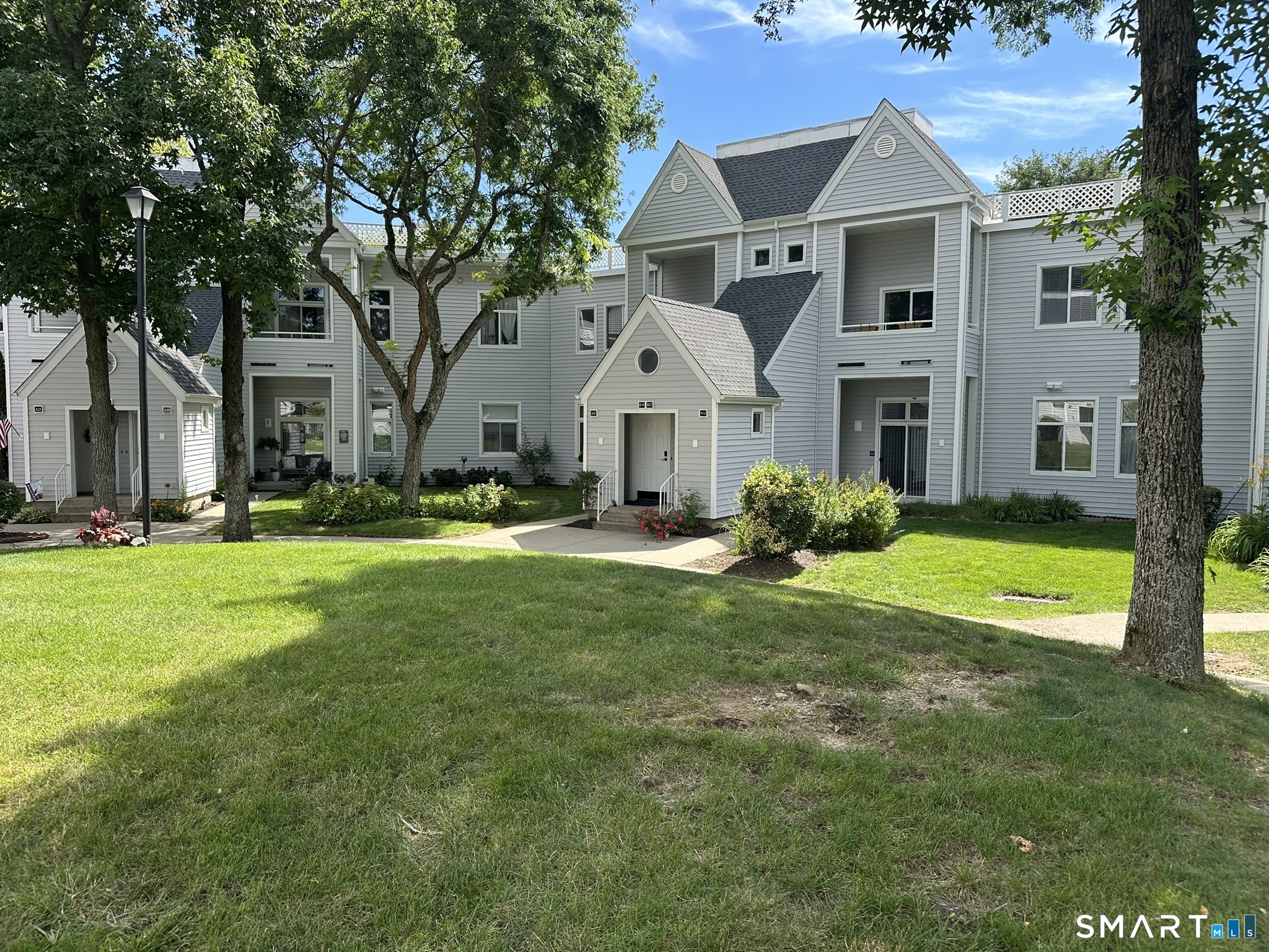 Milford CT, 267 Melba Street, Unit B19