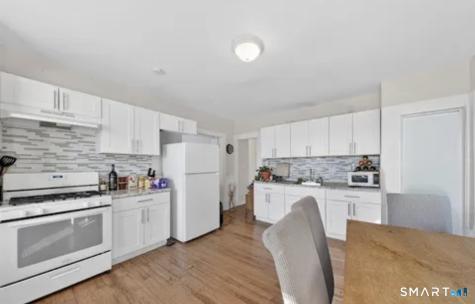 1389 Pembroke Street Bridgeport CT 06608