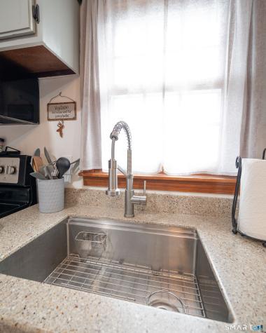 86 Old Farms Lane New Milford CT 06776