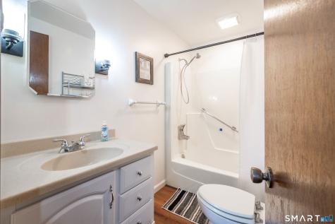 86 Old Farms Lane New Milford CT 06776