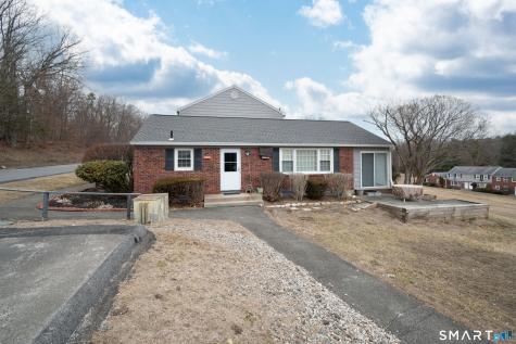 86 Old Farms Lane New Milford CT 06776