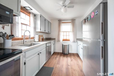 86 Old Farms Lane New Milford CT 06776