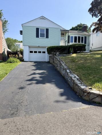 8 Rome Street Norwalk CT 06851