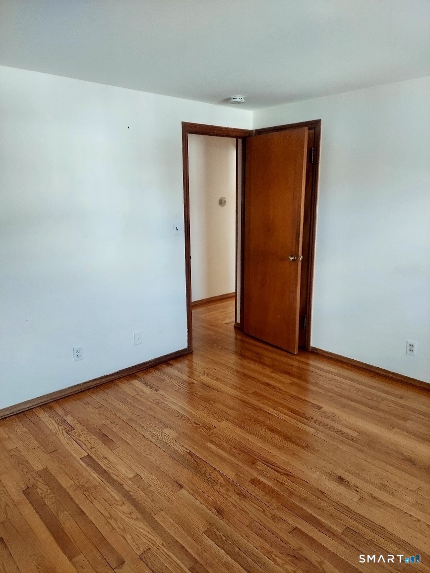8 Rome Street Norwalk CT 06851