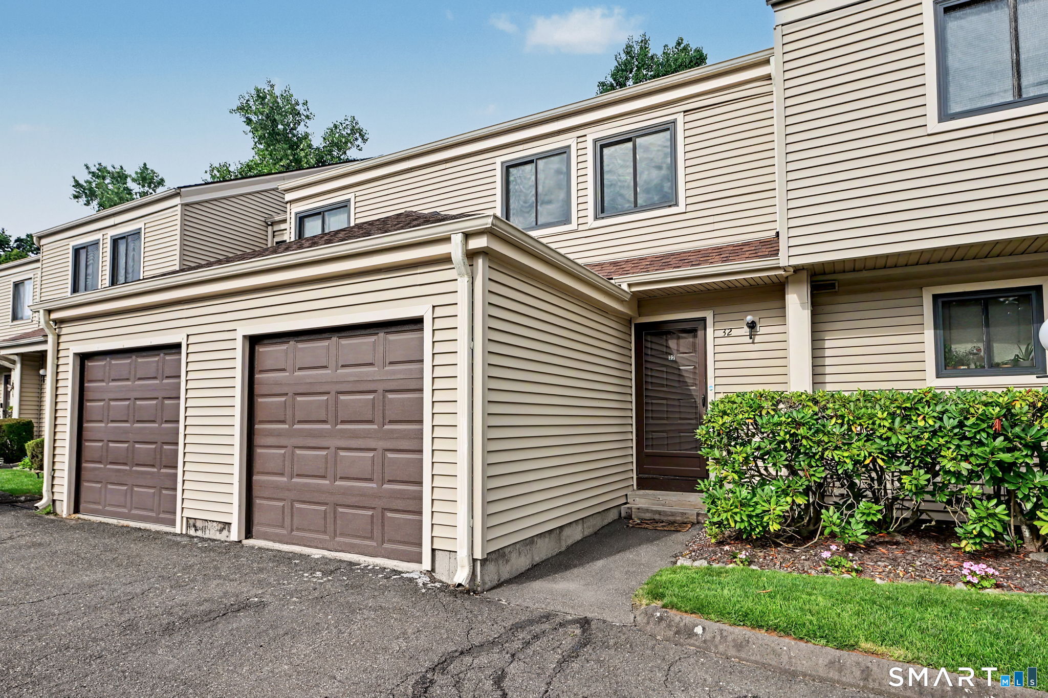 32 Deer Run Bethel CT 06801