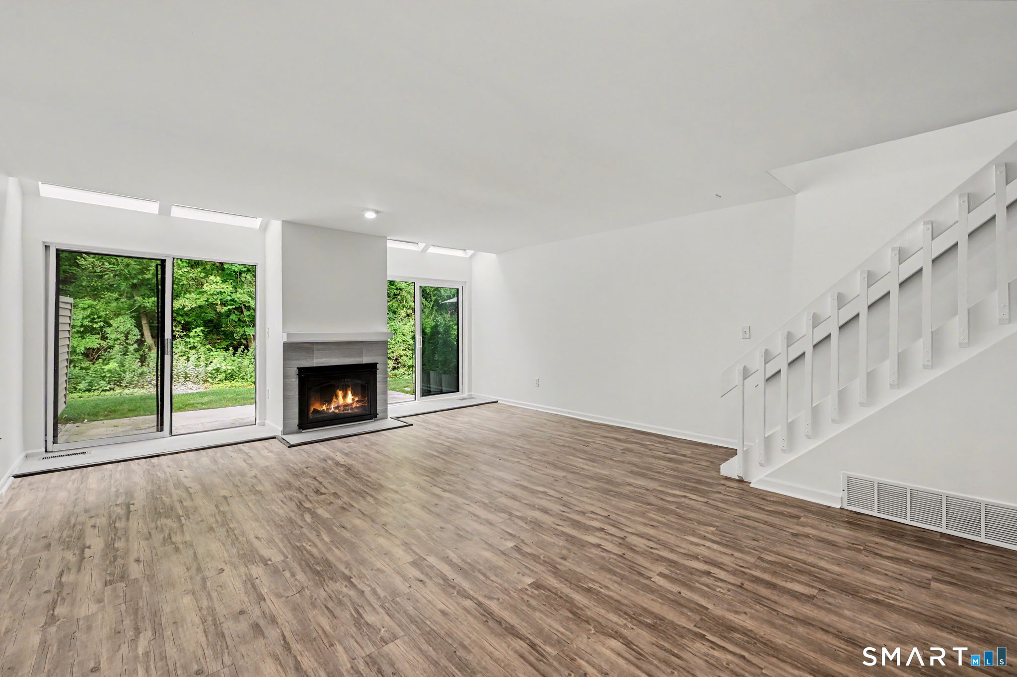 32 Deer Run Bethel CT 06801