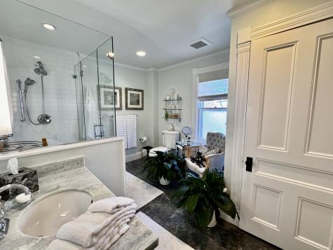233 Rowayton Avenue Norwalk CT 06853