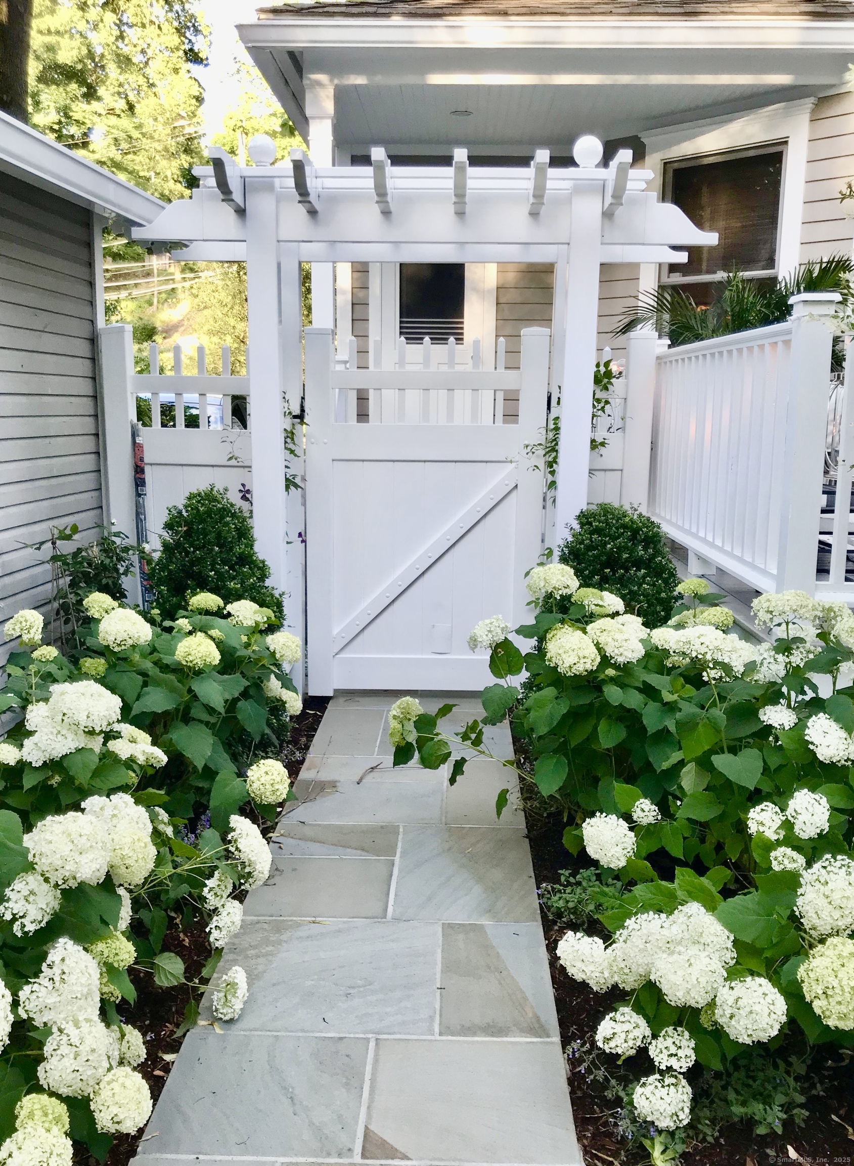 233 Rowayton Avenue Norwalk CT 06853
