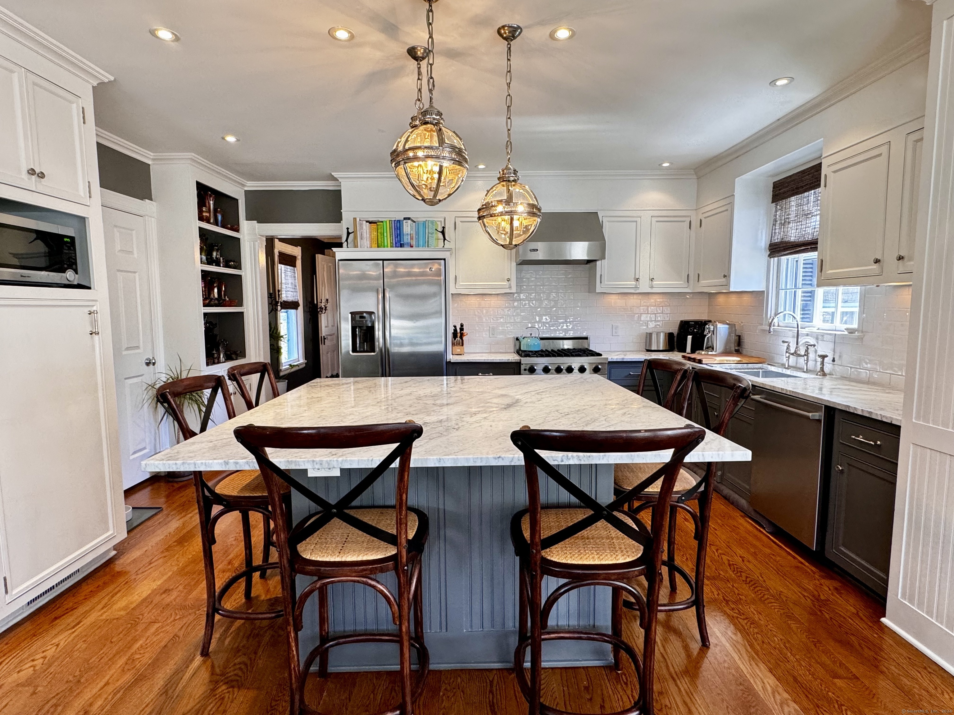 233 Rowayton Avenue Norwalk CT 06853
