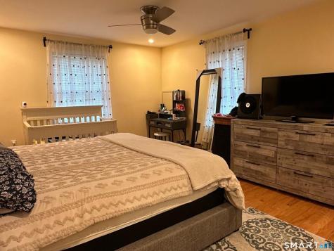 11 Skokorat Street Seymour CT 06483
