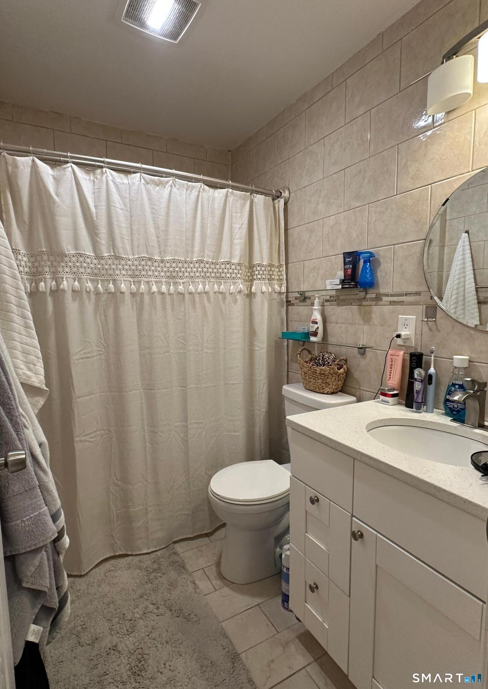 11 Skokorat Street Seymour CT 06483
