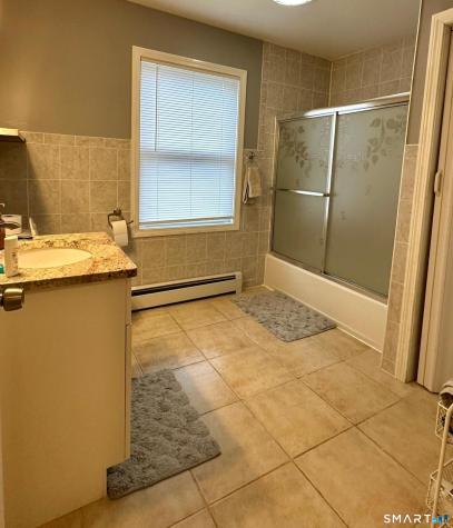 11 Skokorat Street Seymour CT 06483