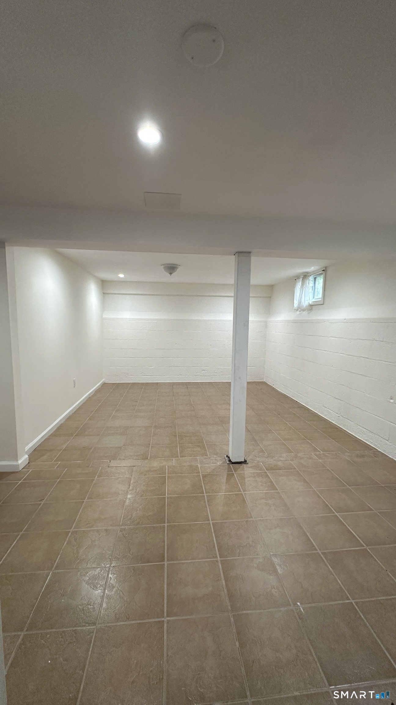 11 Skokorat Street Seymour CT 06483