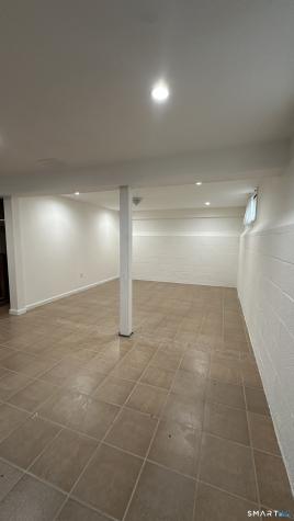 11 Skokorat Street Seymour CT 06483
