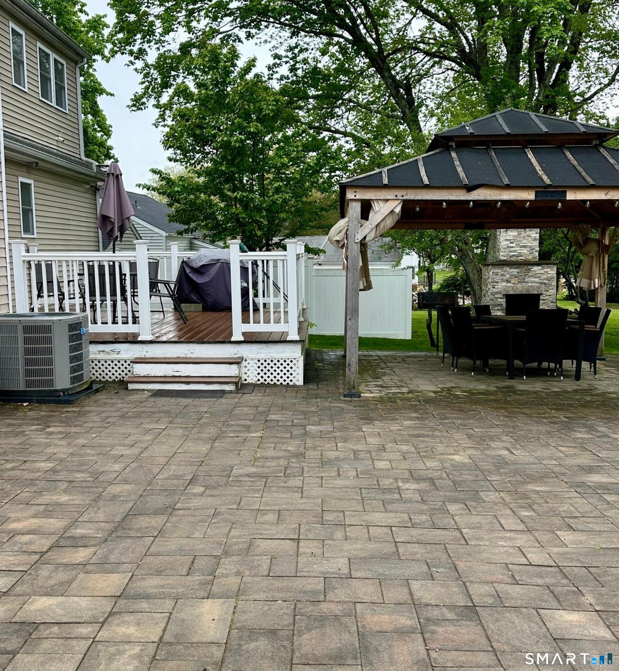 11 Skokorat Street Seymour CT 06483