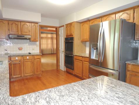 12 Cardinal Lane Monroe CT 06468