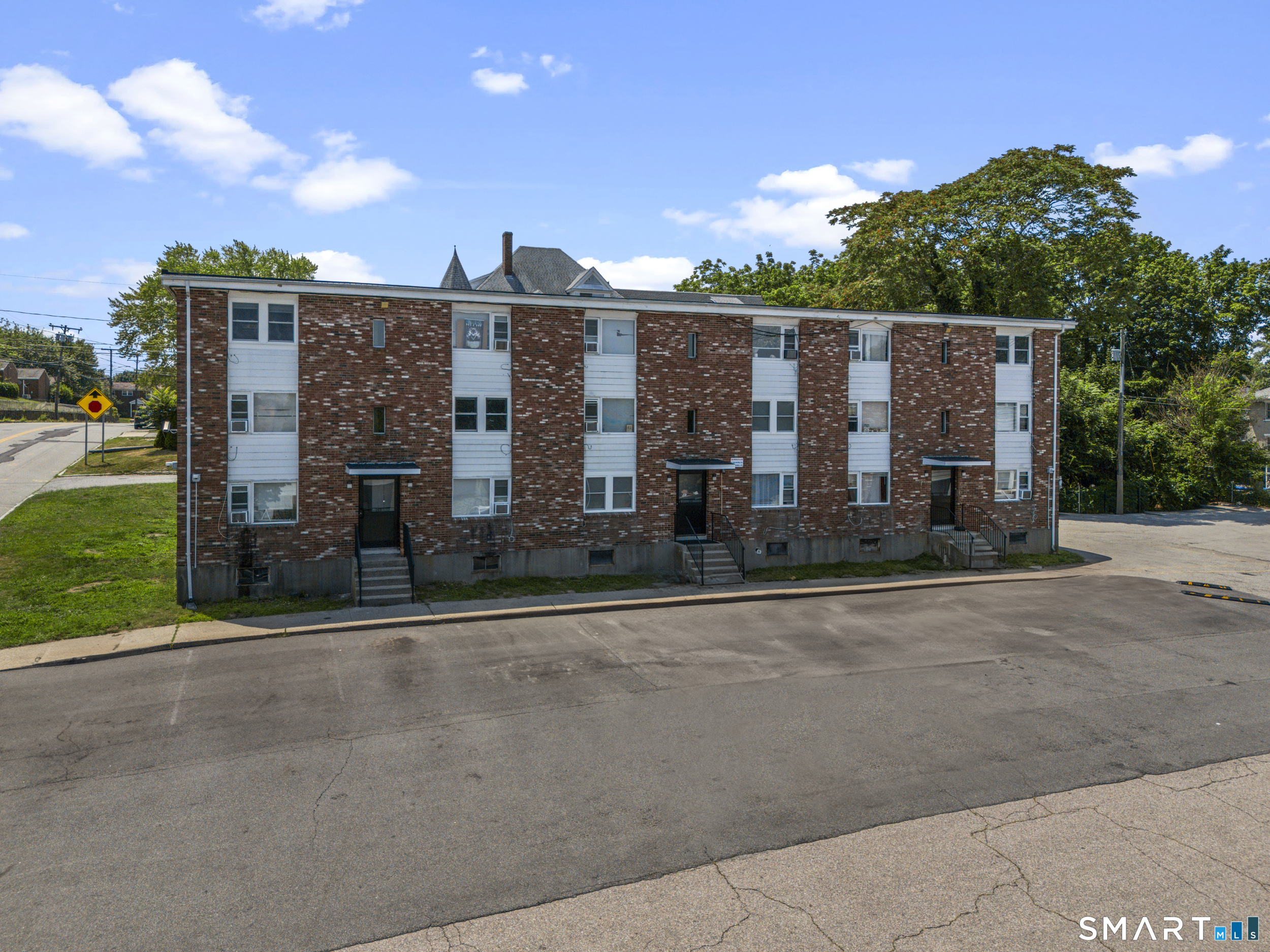 149 Garfield Avenue New London CT 06320