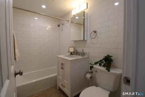 149 Garfield Avenue New London CT 06320