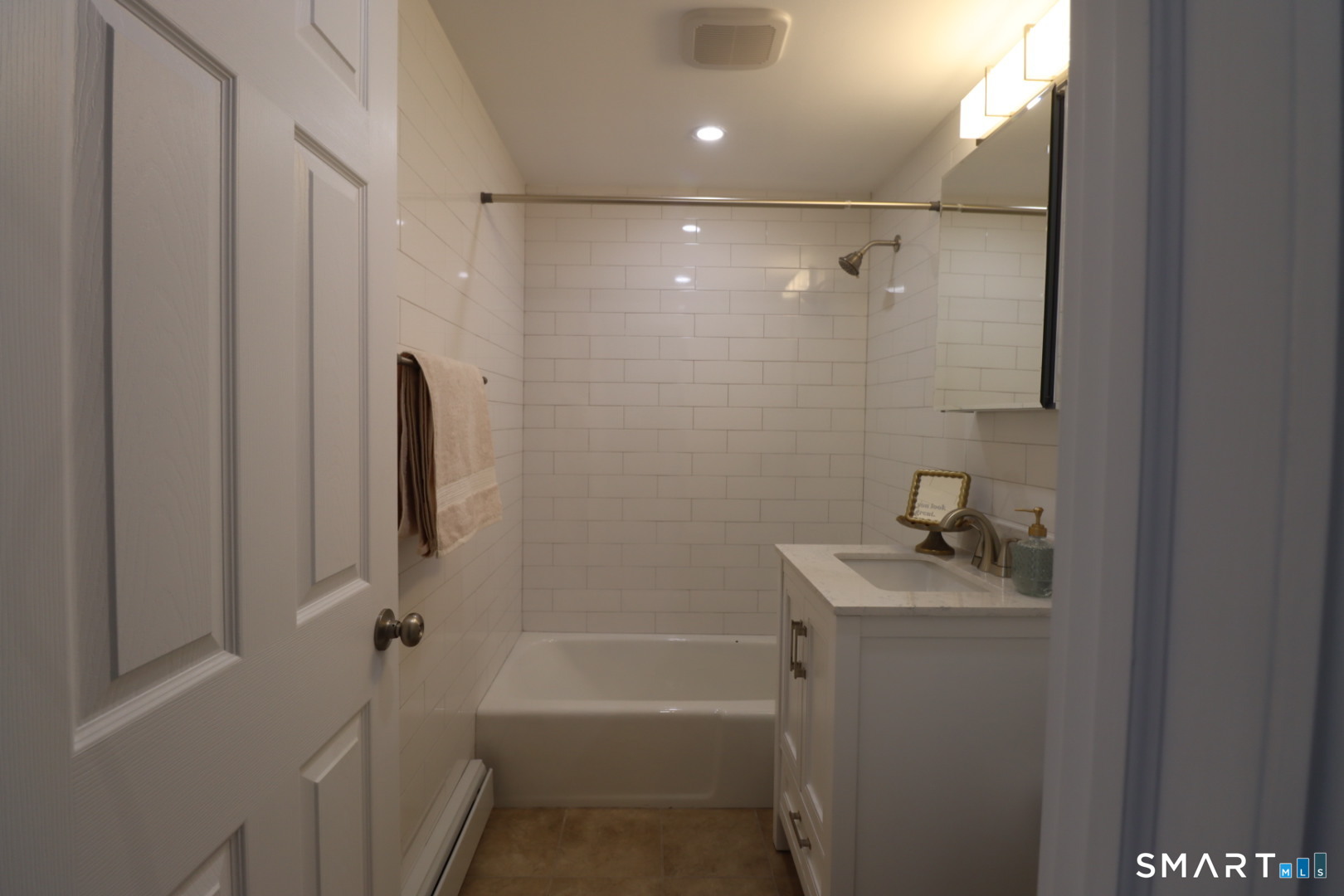 149 Garfield Avenue New London CT 06320