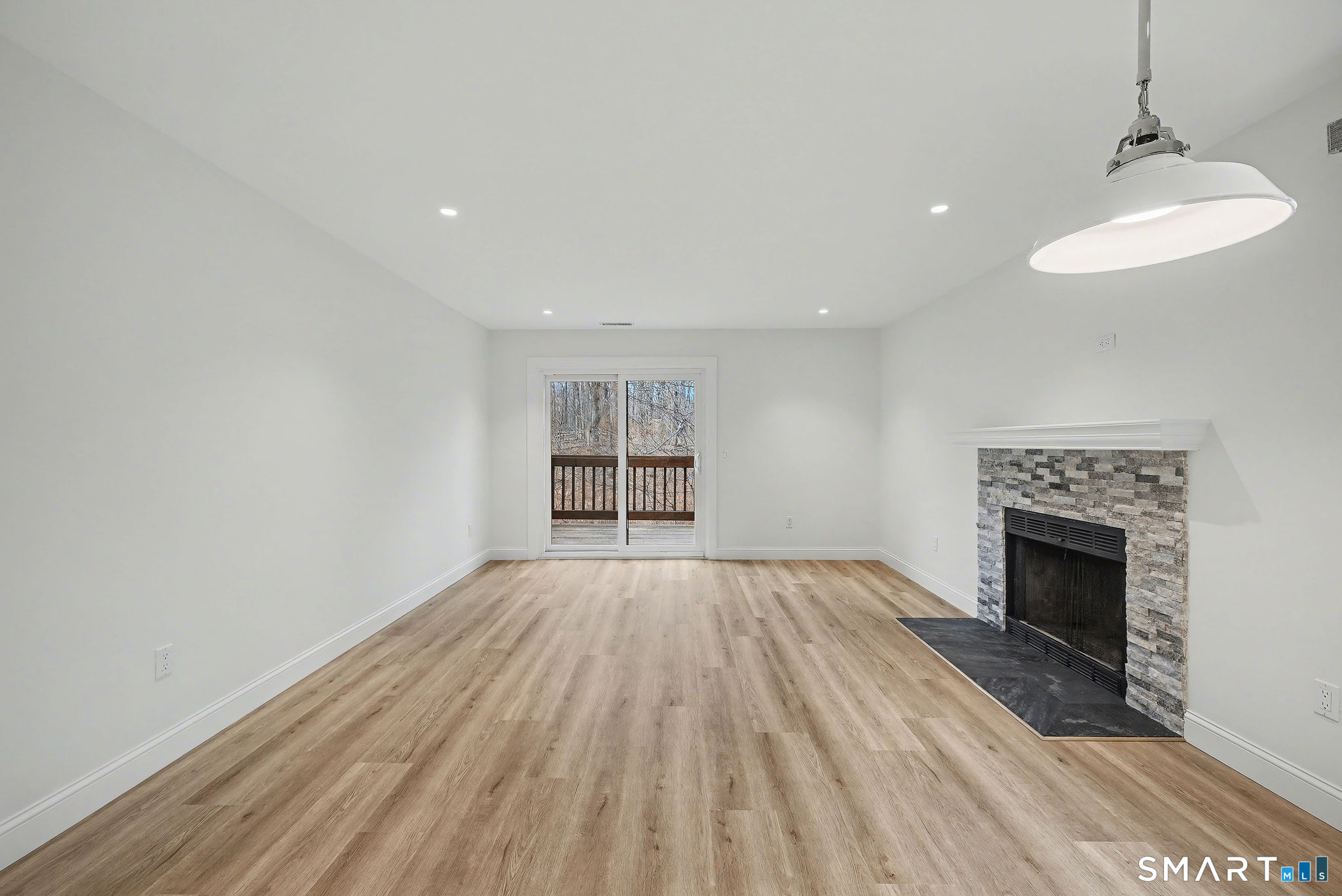 156 Heatherwood Drive Brookfield CT 06804