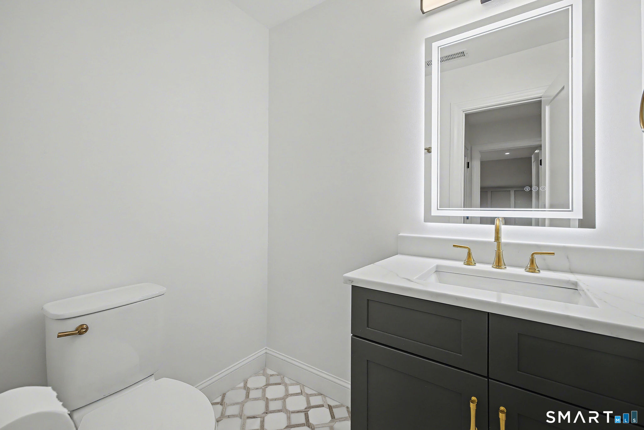 156 Heatherwood Drive Brookfield CT 06804