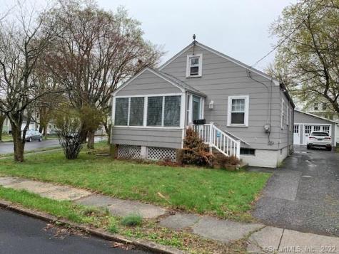 15 Park Circle Milford CT 06460