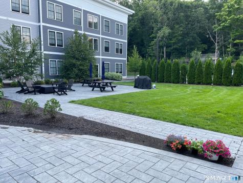 33 Old Tavern Road Orange CT 06477