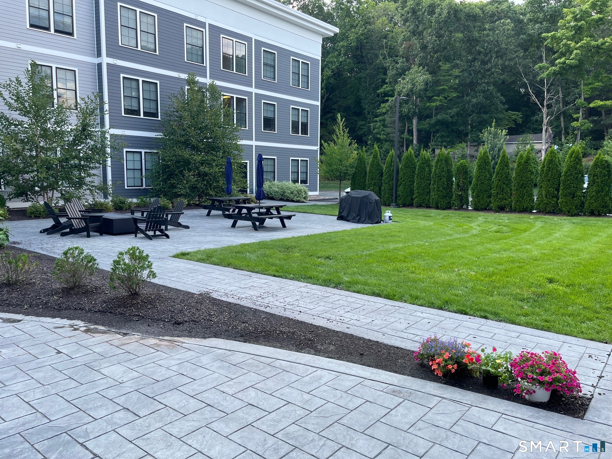 33 Old Tavern Road Orange CT 06477