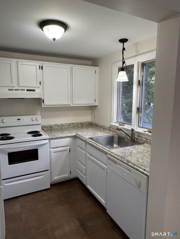 43 River Colony Guilford CT 06437